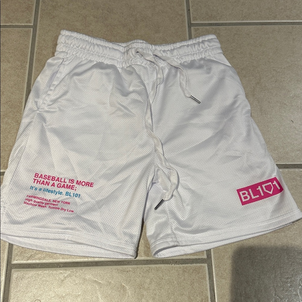 Baseball Lifestyle 101 Boys Shorts sold as lot of 2. Great Condition sz Large - Picture 4 of 7
